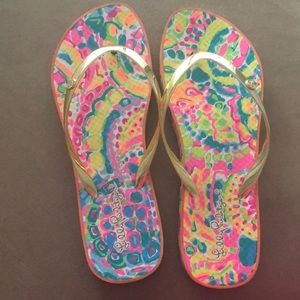 lilly pulitzer flip flops